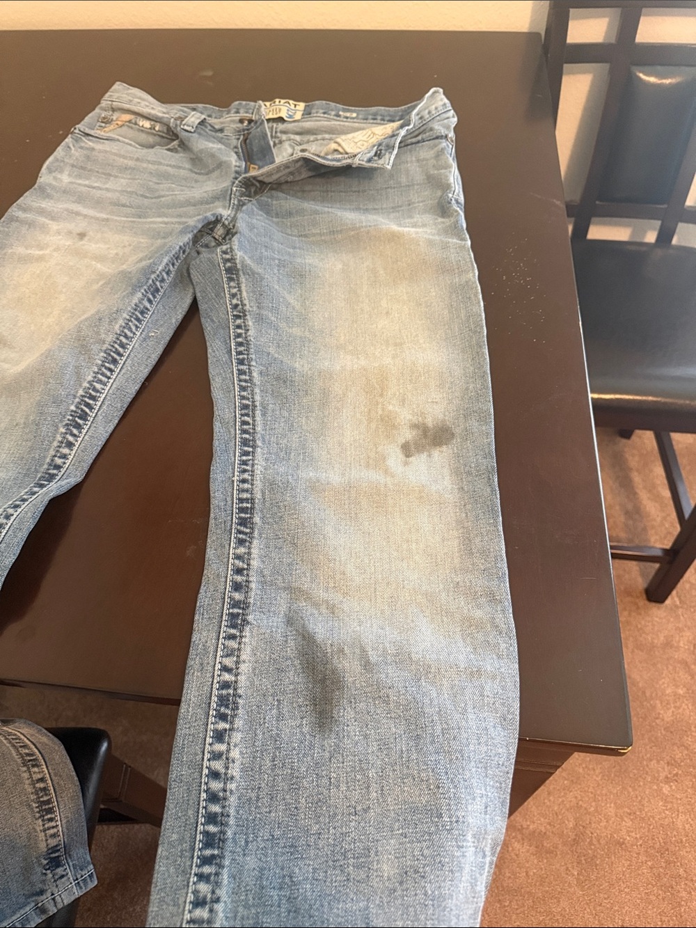 Ariat Slim Straight Light Wash Men's Jeans - Picture 6 of 8
